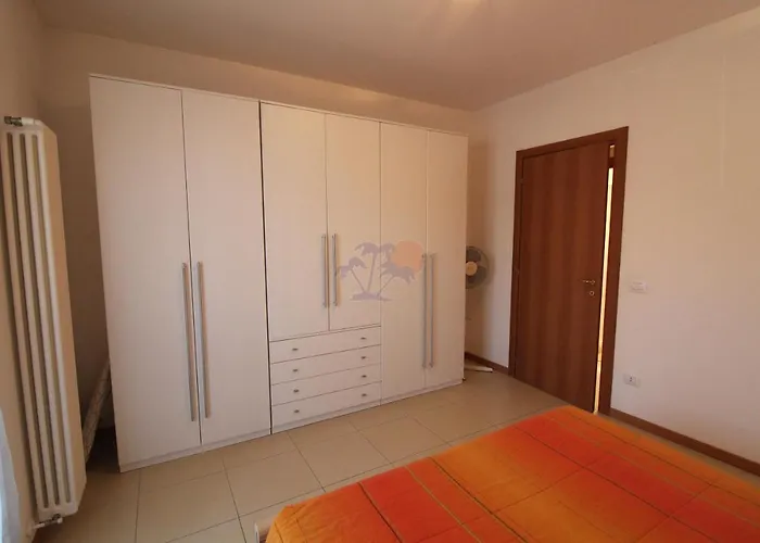 Gli Olmi * לאזיסה